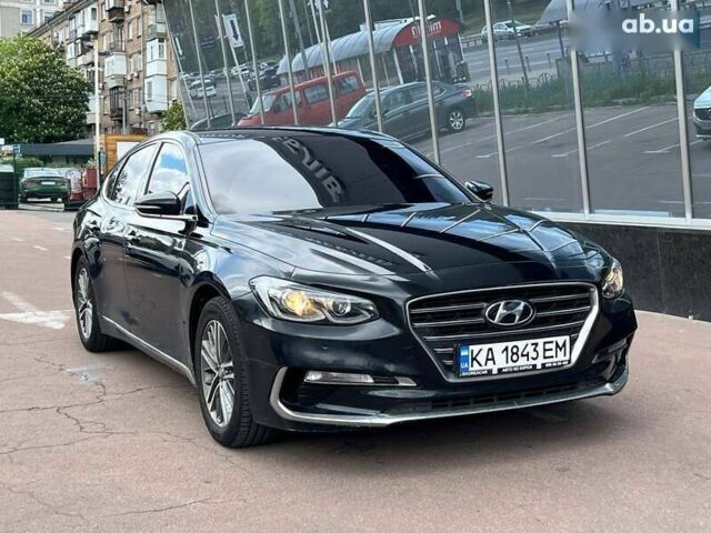 Черный Хендай Грандер, объемом двигателя 3 л и пробегом 234 тыс. км за 15000 $, фото 1 на Automoto.ua