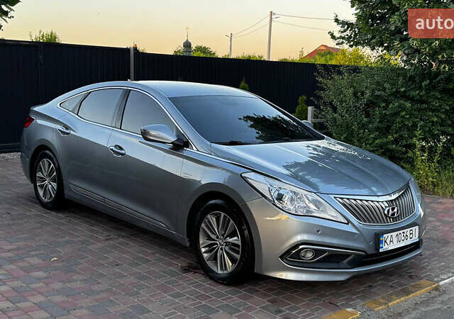 Серый Хендай Грандер, объемом двигателя 3 л и пробегом 295 тыс. км за 11000 $, фото 1 на Automoto.ua