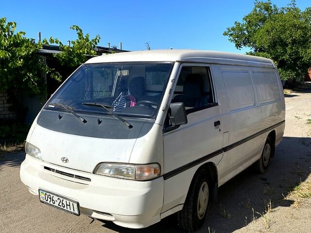Хендай Н 100 груз., объемом двигателя 2.5 л и пробегом 370 тыс. км за 1800 $, фото 1 на Automoto.ua