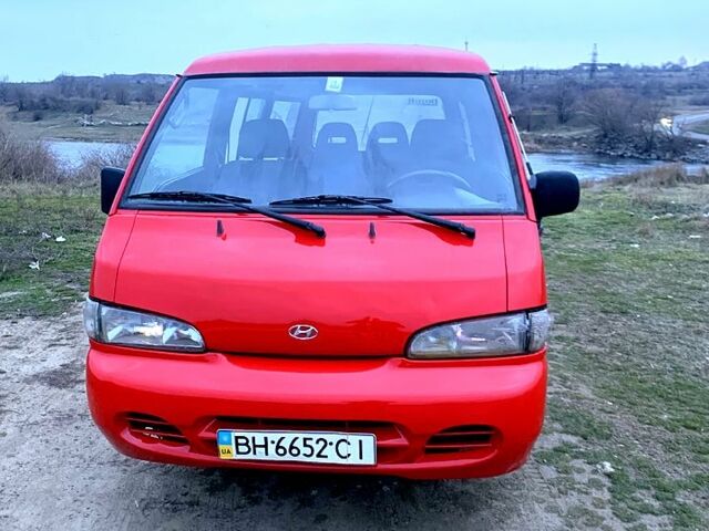 Хендай Н 100 груз., объемом двигателя 25 л и пробегом 300 тыс. км за 2450 $, фото 1 на Automoto.ua