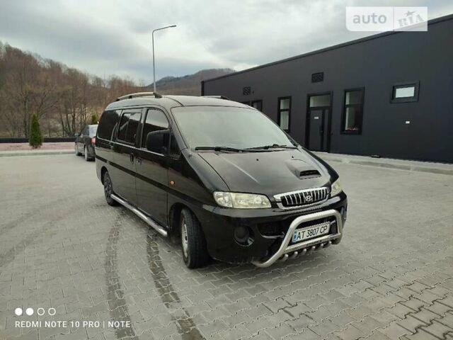 Чорний Хендай Н 200, об'ємом двигуна 2.5 л та пробігом 400 тис. км за 4000 $, фото 1 на Automoto.ua