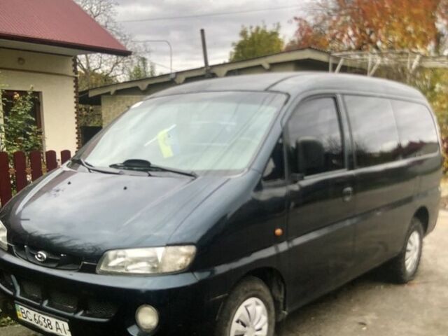 Синий Хендай Н 200, объемом двигателя 0 л и пробегом 400 тыс. км за 2000 $, фото 1 на Automoto.ua