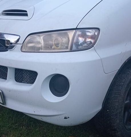 Белый Хендай Н1 (Старекс), объемом двигателя 2.5 л и пробегом 5 тыс. км за 3200 $, фото 1 на Automoto.ua