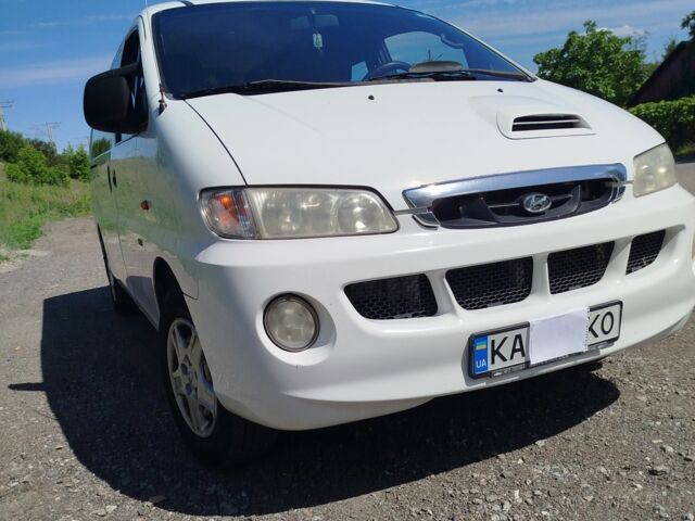 Хендай Н1 (Старекс) 2004 в Киеве на Automoto.ua Белый Хендай Н1 (Старекс), объемом двигателя 2.5 л и пробегом 207 тыс. км за 4950 $, фото 1 на Automoto.ua