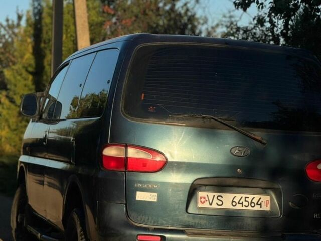 Синій Хендай Н1 (Старекс), об'ємом двигуна 2.4 л та пробігом 168 тис. км за 3200 $, фото 1 на Automoto.ua