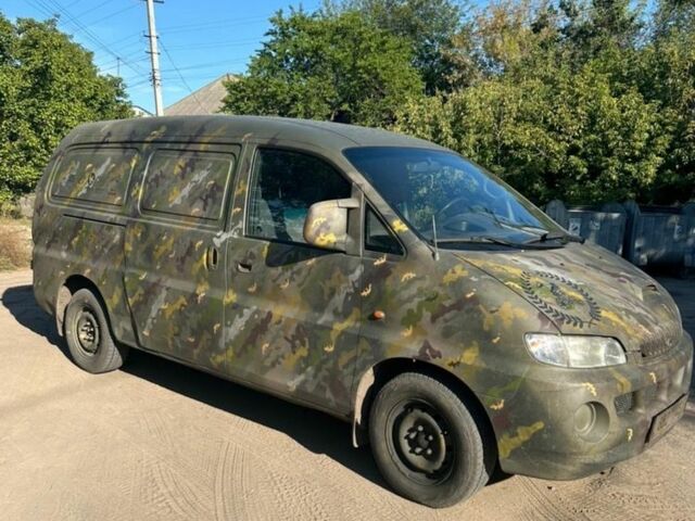 Зеленый Хендай Н1 (Старекс), объемом двигателя 2.4 л и пробегом 180 тыс. км за 3300 $, фото 1 на Automoto.ua