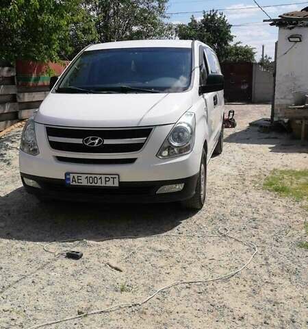 Хендай Н1 пасс., объемом двигателя 2.5 л и пробегом 185 тыс. км за 8500 $, фото 1 на Automoto.ua