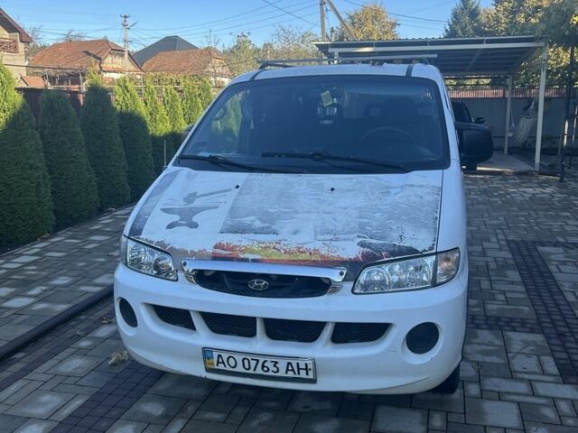 Белый Хендай Н 100, объемом двигателя 2.5 л и пробегом 335 тыс. км за 3094 $, фото 1 на Automoto.ua