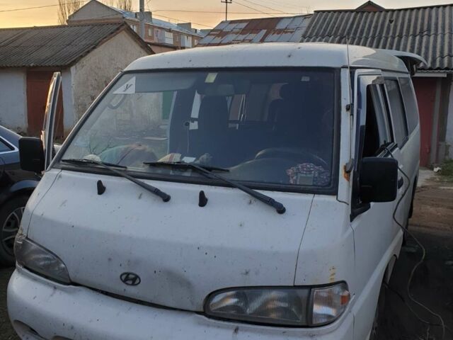 Белый Хендай Н 100, объемом двигателя 0 л и пробегом 391 тыс. км за 3000 $, фото 1 на Automoto.ua