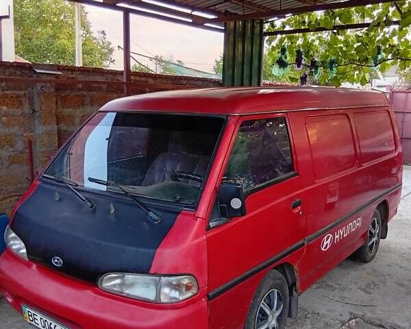 Чорний Хендай Н 100, об'ємом двигуна 2.5 л та пробігом 380 тис. км за 1000 $, фото 1 на Automoto.ua