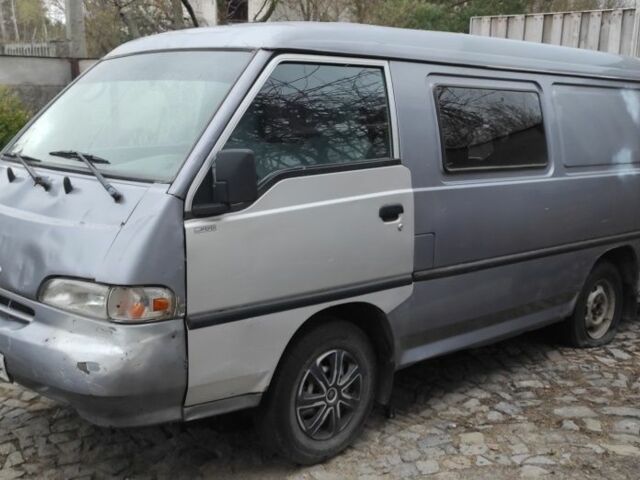 Сірий Хендай Н 100, об'ємом двигуна 0 л та пробігом 777 тис. км за 726 $, фото 1 на Automoto.ua