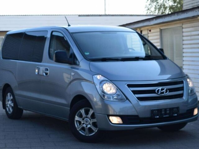 Серый Хендай Н 100, объемом двигателя 2.5 л и пробегом 194 тыс. км за 8900 $, фото 1 на Automoto.ua