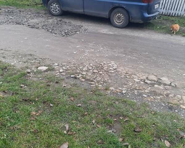 Синій Хендай Н 100, об'ємом двигуна 2.5 л та пробігом 256 тис. км за 3000 $, фото 1 на Automoto.ua