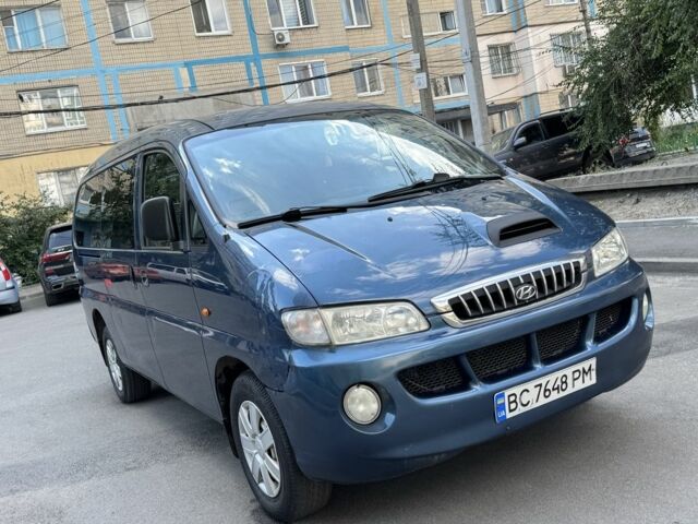 Синий Хендай Н 100, объемом двигателя 2.5 л и пробегом 280 тыс. км за 3287 $, фото 1 на Automoto.ua
