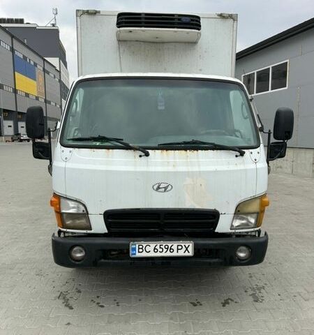 Білий Хендай НД 72, об'ємом двигуна 3.3 л та пробігом 600 тис. км за 7300 $, фото 1 на Automoto.ua