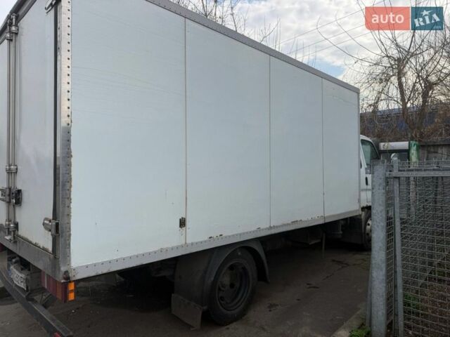 Белый Хендай НД 72, объемом двигателя 3.6 л и пробегом 359 тыс. км за 7800 $, фото 1 на Automoto.ua