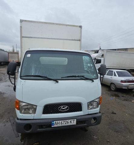 Белый Хендай НД 78, объемом двигателя 3.91 л и пробегом 320 тыс. км за 10500 $, фото 1 на Automoto.ua