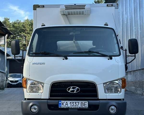 Білий Хендай НД 78, об'ємом двигуна 3.93 л та пробігом 248 тис. км за 24000 $, фото 1 на Automoto.ua