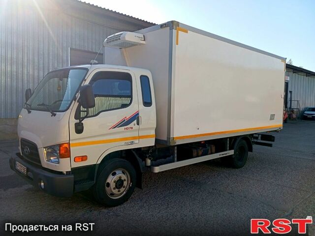 Білий Хендай НД, об'ємом двигуна 3.9 л та пробігом 22000 тис. км за 24000 $, фото 1 на Automoto.ua