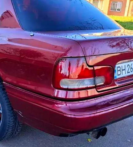 Червоний Хендай Лантра, об'ємом двигуна 1.5 л та пробігом 250 тис. км за 1600 $, фото 1 на Automoto.ua