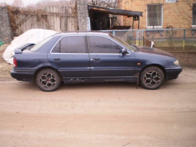 Синій Хендай Лантра, об'ємом двигуна 1.5 л та пробігом 3 тис. км за 1170 $, фото 1 на Automoto.ua