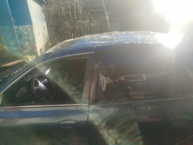 Синий Хендай Лантра, объемом двигателя 0 л и пробегом 350 тыс. км за 350 $, фото 1 на Automoto.ua