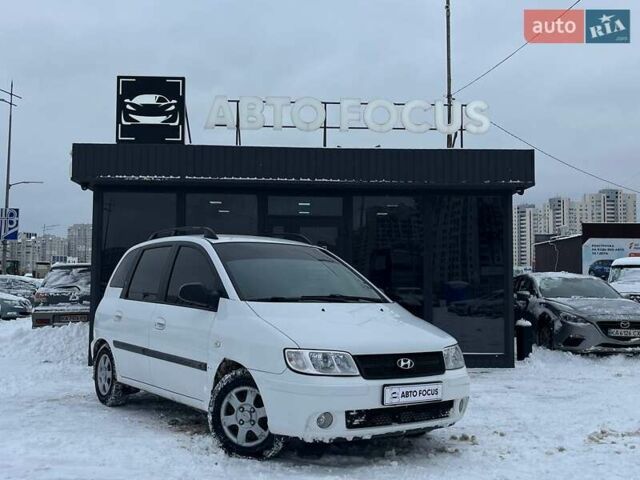 Белый Хендай Матрикс, объемом двигателя 1.8 л и пробегом 140 тыс. км за 4490 $, фото 1 на Automoto.ua