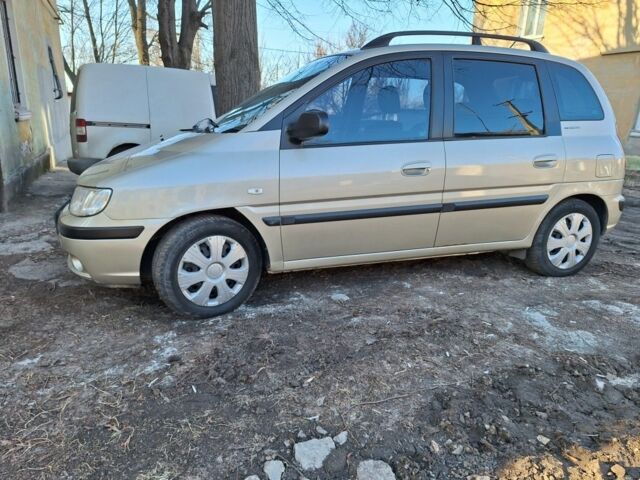 Бежевый Хендай Матрикс, объемом двигателя 1.8 л и пробегом 220 тыс. км за 4500 $, фото 1 на Automoto.ua