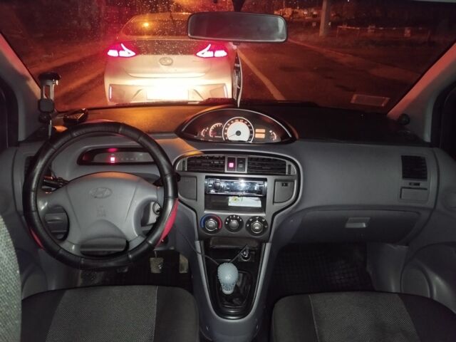 Бежевый Хендай Матрикс, объемом двигателя 1.6 л и пробегом 175 тыс. км за 4500 $, фото 1 на Automoto.ua