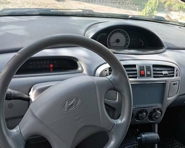 Бежевый Хендай Матрикс, объемом двигателя 1.8 л и пробегом 134 тыс. км за 3700 $, фото 1 на Automoto.ua