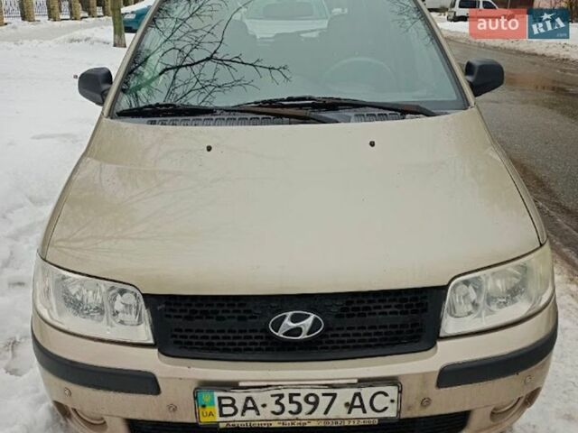 Бежевый Хендай Матрикс, объемом двигателя 1.6 л и пробегом 265 тыс. км за 2500 $, фото 1 на Automoto.ua