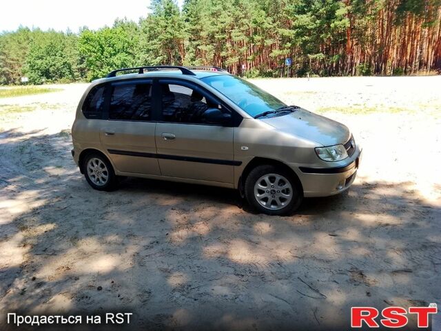 Бежевый Хендай Матрикс, объемом двигателя 1.8 л и пробегом 175 тыс. км за 5200 $, фото 1 на Automoto.ua