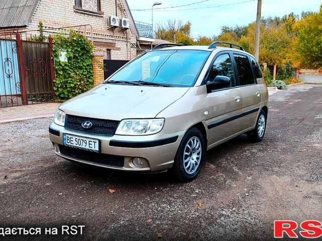 Бежевый Хендай Матрикс, объемом двигателя 1.8 л и пробегом 244 тыс. км за 4500 $, фото 1 на Automoto.ua