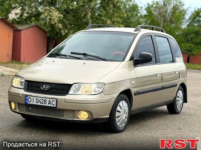 Бежевый Хендай Матрикс, объемом двигателя 1.5 л и пробегом 280 тыс. км за 2950 $, фото 1 на Automoto.ua