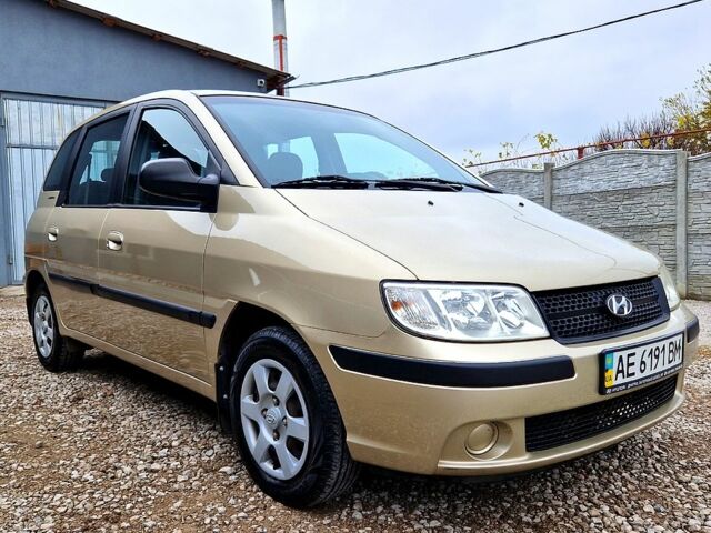 Бежевий Хендай Матрікс, об'ємом двигуна 1.6 л та пробігом 156 тис. км за 4999 $, фото 1 на Automoto.ua