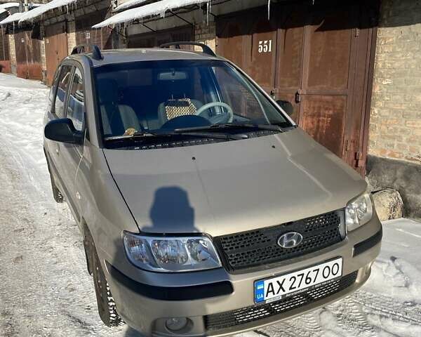 Бежевий Хендай Матрікс, об'ємом двигуна 1.6 л та пробігом 159 тис. км за 4150 $, фото 1 на Automoto.ua