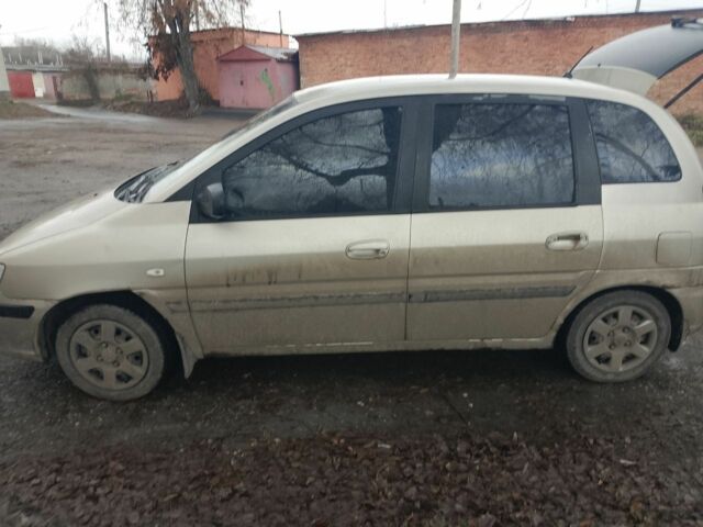 Бежевий Хендай Матрікс, об'ємом двигуна 0 л та пробігом 2 тис. км за 3400 $, фото 1 на Automoto.ua