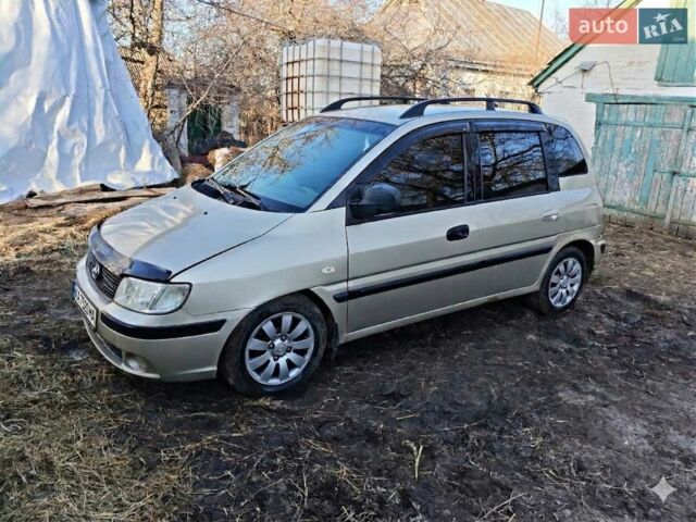 Бежевий Хендай Матрікс, об'ємом двигуна 1.5 л та пробігом 230 тис. км за 2000 $, фото 1 на Automoto.ua
