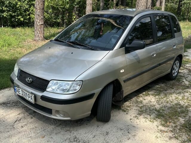 Бежевый Хендай Матрикс, объемом двигателя 1.6 л и пробегом 275 тыс. км за 3250 $, фото 1 на Automoto.ua