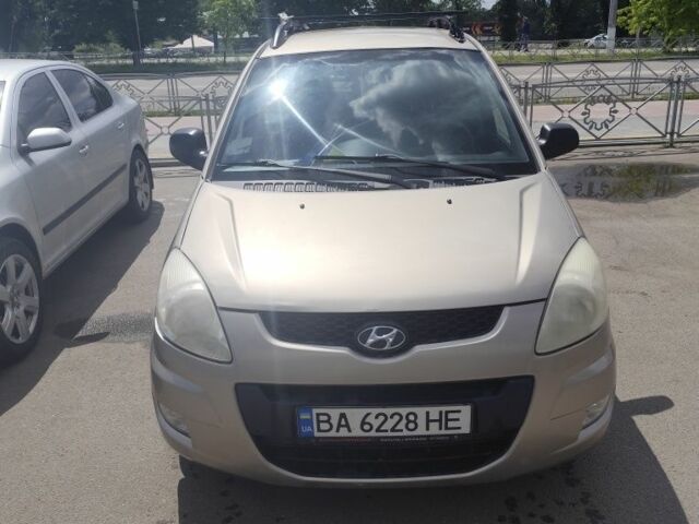 Бежевий Хендай Матрікс, об'ємом двигуна 1.5 л та пробігом 270 тис. км за 3408 $, фото 1 на Automoto.ua