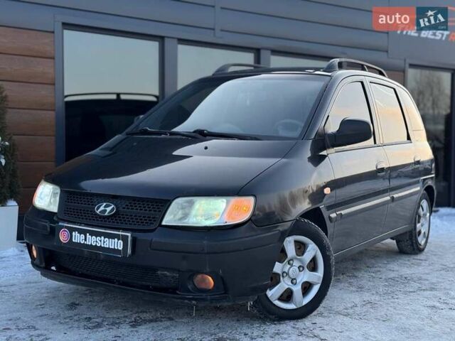 Черный Хендай Матрикс, объемом двигателя 1.6 л и пробегом 381 тыс. км за 2800 $, фото 1 на Automoto.ua