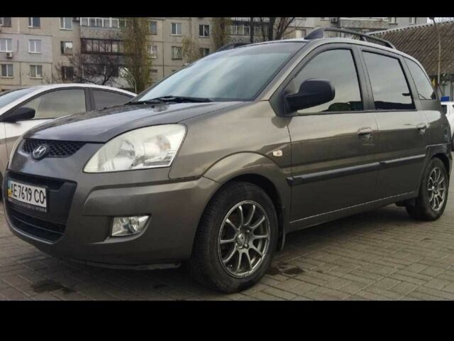 Коричневый Хендай Матрикс, объемом двигателя 0 л и пробегом 178 тыс. км за 5800 $, фото 1 на Automoto.ua