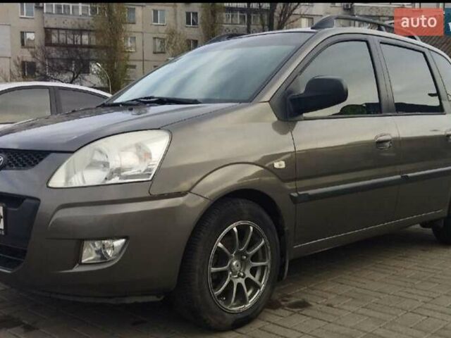 Коричневый Хендай Матрикс, объемом двигателя 1.5 л и пробегом 178 тыс. км за 5800 $, фото 1 на Automoto.ua