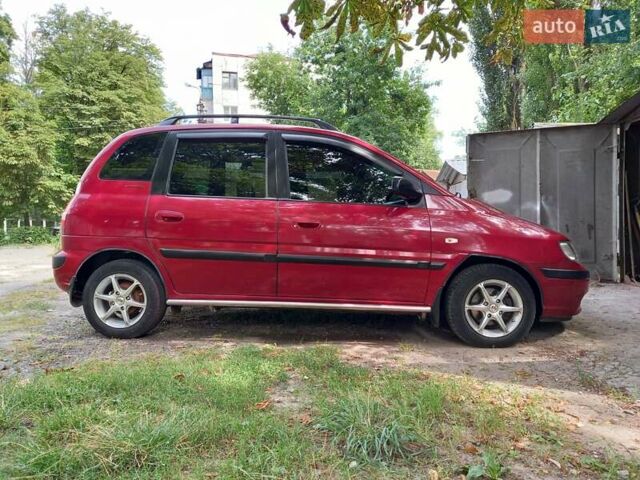 Хендай Матрікс 2006 у Києві на Automoto.ua Червоний Хендай Матрікс, об'ємом двигуна 1.6 л та пробігом 240 тис. км за 4000 $, фото 1 на Automoto.ua