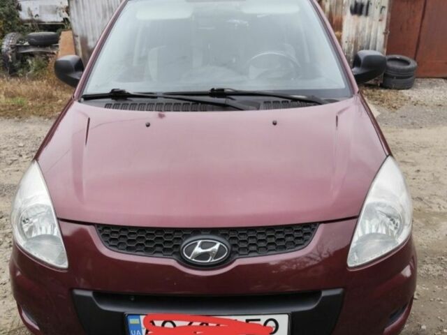 Красный Хендай Матрикс, объемом двигателя 1.6 л и пробегом 250 тыс. км за 3650 $, фото 1 на Automoto.ua