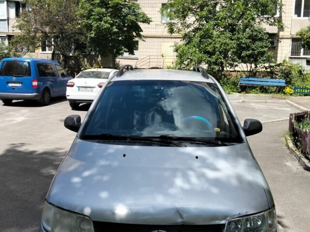 Сірий Хендай Матрікс, об'ємом двигуна 0 л та пробігом 3 тис. км за 3500 $, фото 1 на Automoto.ua