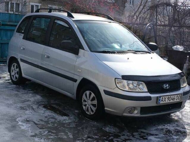 Сірий Хендай Матрікс, об'ємом двигуна 1.8 л та пробігом 283 тис. км за 4099 $, фото 1 на Automoto.ua