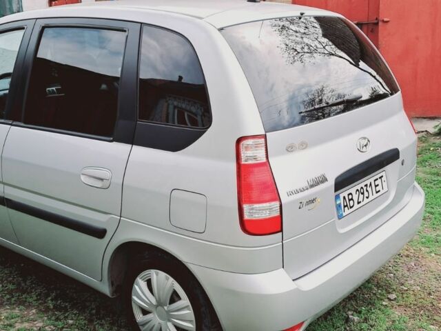 Сірий Хендай Матрікс, об'ємом двигуна 1 л та пробігом 217 тис. км за 5000 $, фото 1 на Automoto.ua