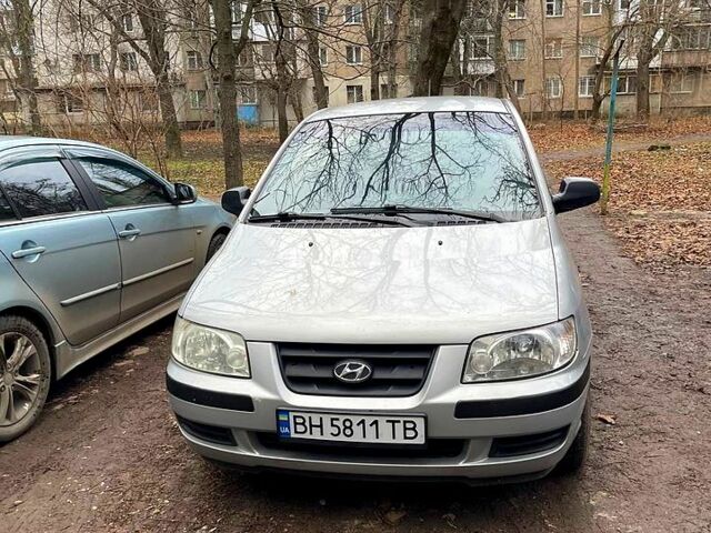 Сірий Хендай Матрікс, об'ємом двигуна 1.6 л та пробігом 240 тис. км за 4000 $, фото 1 на Automoto.ua