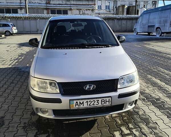 Серый Хендай Матрикс, объемом двигателя 1.6 л и пробегом 167 тыс. км за 6000 $, фото 1 на Automoto.ua